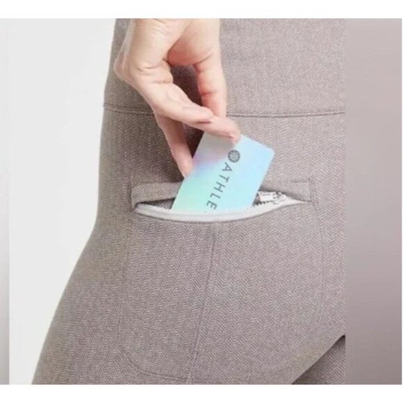 Athleta Delancy Herringbone Tight Leggings Size S Beige Pockets Athletic Preppy - Picture 6 of 10